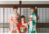 振袖　３人記念写真